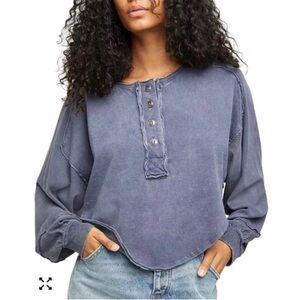 New Free People Womens Blue Melodi Cropped Ballon Sleeve Henley Top Size XL